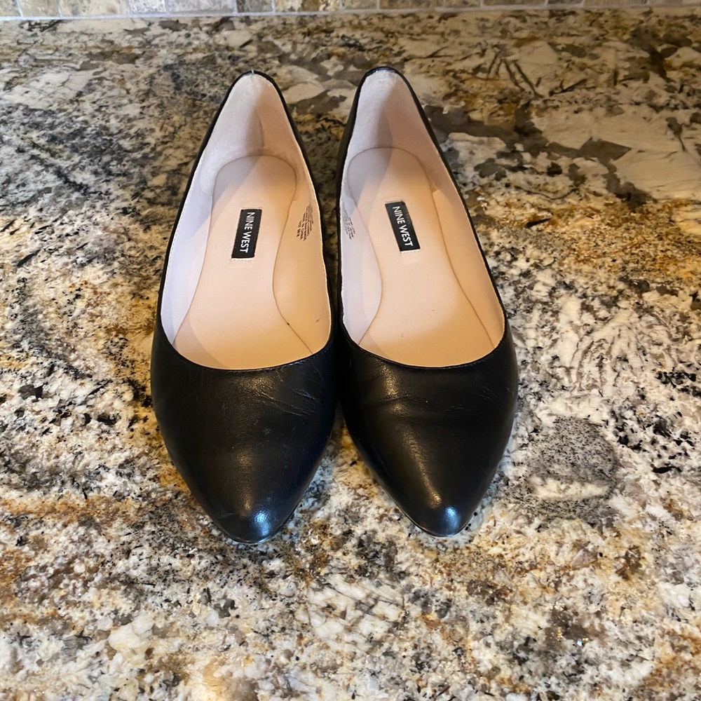 Nine West Black Leather Pointed Ballet Flats